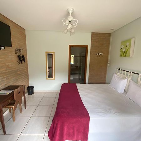 Villa Cottage Pousada Monte Alegre do Sul Exterior photo